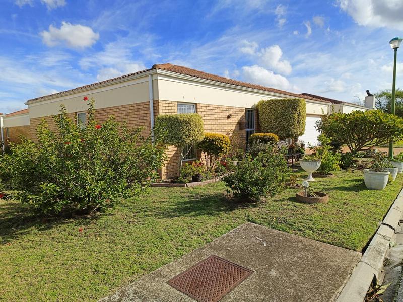 2 Bedroom Property for Sale in Protea Heights Western Cape